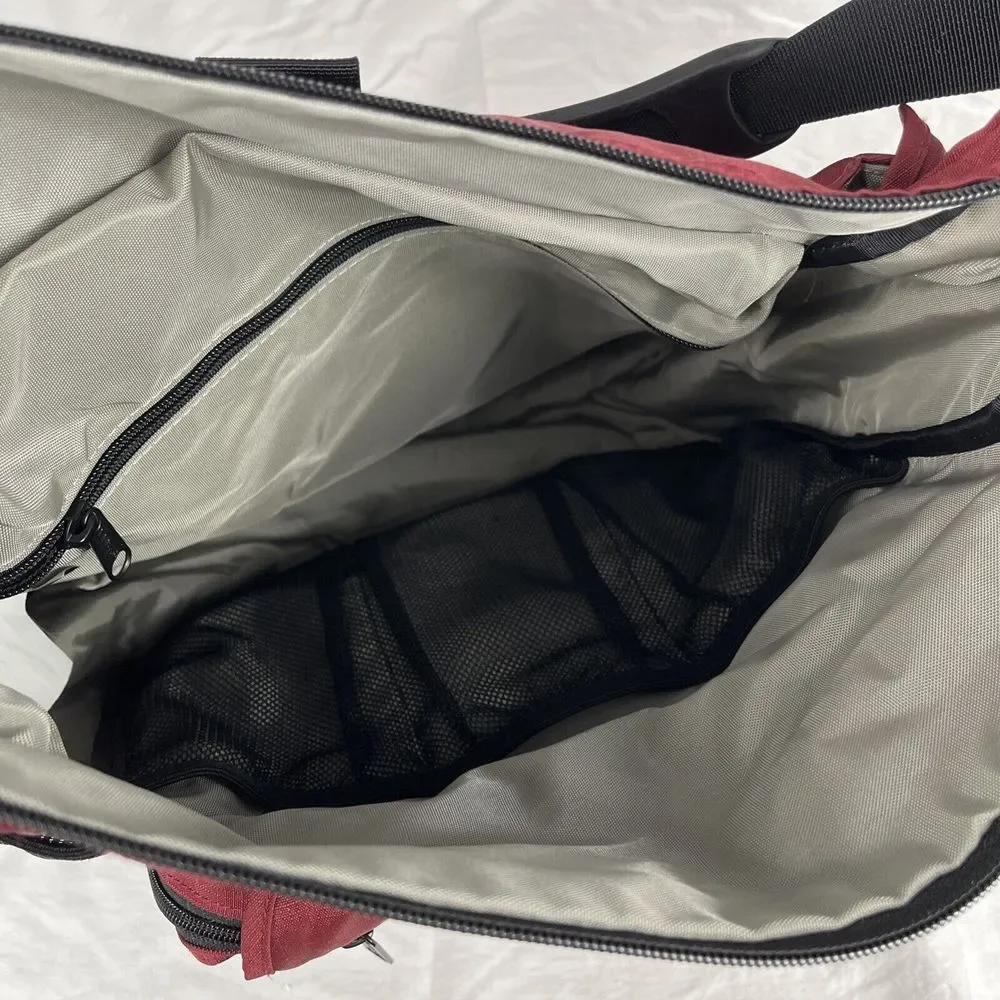 LL Bean Biege Red Zip‎ Up Crossbody Messenger Bag